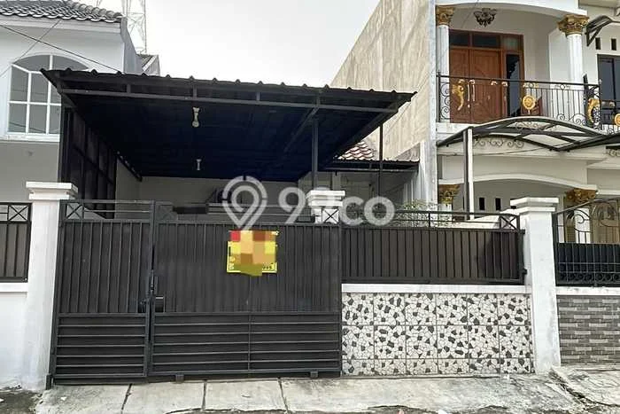 Rumah Modern 3 KT di Joglo Jakarta Barat Semi Furnished Rumah Modern 3 KT di Joglo Jakarta Barat Semi Furnished