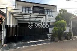 Ready to Use! Luxury House LT 175m2 Desain Modern di Radio Dalam Ready to Use! Luxury House LT 175m2 Desain Modern di Radio Dalam