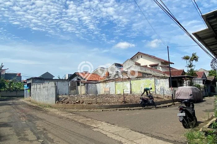 Dijual Tanah 243m2 di Petukangan, Jakarta Selatan Dijual Tanah 243m2 di Petukangan, Jakarta Selatan