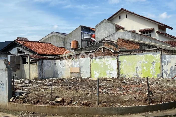 Dijual Tanah 243m2 di Petukangan, Jakarta Selatan Dijual Tanah 243m2 di Petukangan, Jakarta Selatan