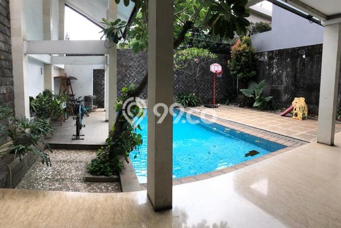 Siap Huni Rumah Mewah 6 Kamar di Kebayoran Lama Dekat ke Mana Pun Siap Huni Rumah Mewah 6 Kamar di Kebayoran Lama Dekat ke Mana Pun