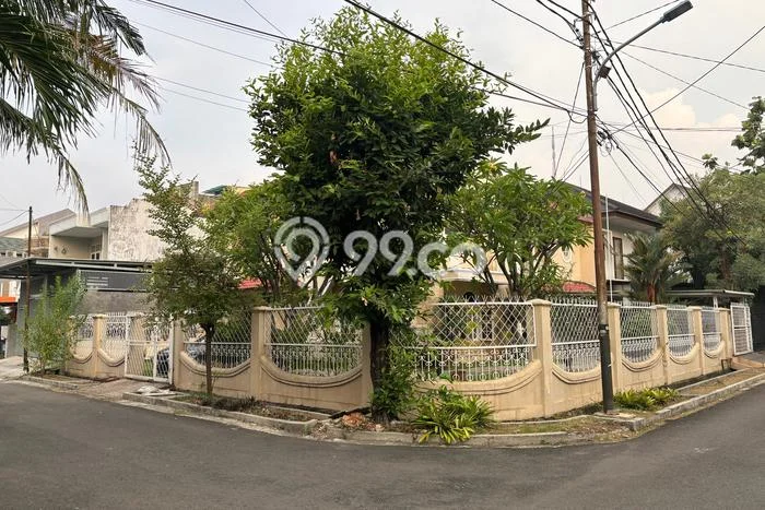 For Sale! Premium House LT 350m2 Desain Elegan di Kedoya For Sale! Premium House LT 350m2 Desain Elegan di Kedoya
