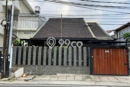 Rumah Luxury Modern Tanpa Renovasi di Bendungan Hilir Jakarta Pusat Rumah Luxury Modern Tanpa Renovasi di Bendungan Hilir Jakarta Pusat
