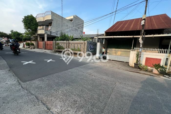 For Sale Hunian Rumah Terawat 3 Kamar di Serua, Tangerang For Sale Hunian Rumah Terawat 3 Kamar di Serua, Tangerang