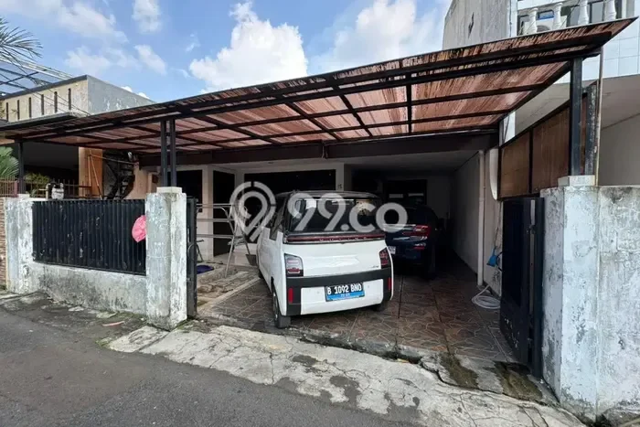 Dijual Rumah Modern 2 KT di Taman Meruya, Jakarta Barat Dijual Rumah Modern 2 KT di Taman Meruya, Jakarta Barat