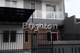 PRIME LOCATION! Rumah Strategis area Kuta Selatan, Luas 98m2m² LB 100m2m² PRIME LOCATION! Rumah Strategis area Kuta Selatan, Luas 98m2m² LB 100m2m²