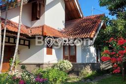 Rumah Eksklusif Siap Huni LT 880m2 di Renon, Denpasar Rumah Eksklusif Siap Huni LT 880m2 di Renon, Denpasar