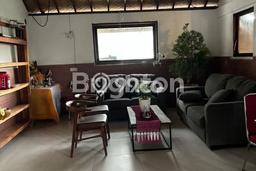 Siap Huni Rumah Mewah 6 Kamar di Kediri Dekat ke Mana Pun Siap Huni Rumah Mewah 6 Kamar di Kediri Dekat ke Mana Pun