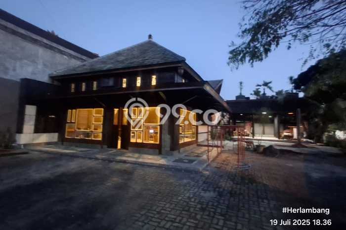 Ruko Dijual di Prime Area Denpasar Luas 281m2 Ruko Dijual di Prime Area Denpasar Luas 281m2