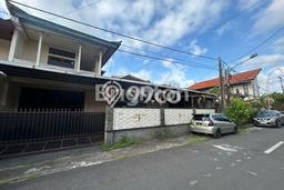 Rumah Luxury Modern Tanpa Renovasi di Gatot Subroto Denpasar Rumah Luxury Modern Tanpa Renovasi di Gatot Subroto Denpasar