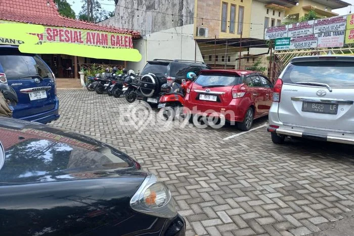 Rumah Mewah Siap Huni LT 456m2 di Tingkir, Salatiga Rumah Mewah Siap Huni LT 456m2 di Tingkir, Salatiga