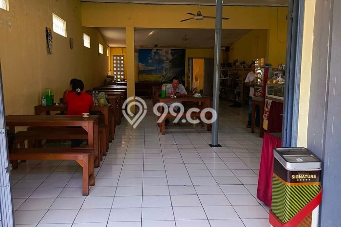 Lokasi strategis! Rumah siap huni dikontrakkan di Semarang Tengah LB 600m2 Lokasi strategis! Rumah siap huni dikontrakkan di Semarang Tengah LB 600m2