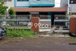 For Sale! Premium House LT 460m2 Desain Modern di Raya Darmo For Sale! Premium House LT 460m2 Desain Modern di Raya Darmo