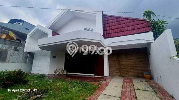Lokasi strategis! Rumah siap huni disewakan di Sukun LB 415m2 Lokasi strategis! Rumah siap huni disewakan di Sukun LB 415m2