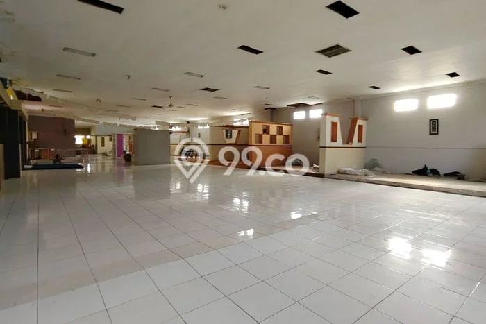 Unit Ruko Disewa Lokasi Gondokusuman, Yogyakarta Spesifikasi Luas Bangunan 1000m2 Unit Ruko Disewa Lokasi Gondokusuman, Yogyakarta Spesifikasi Luas Bangunan 1000m2