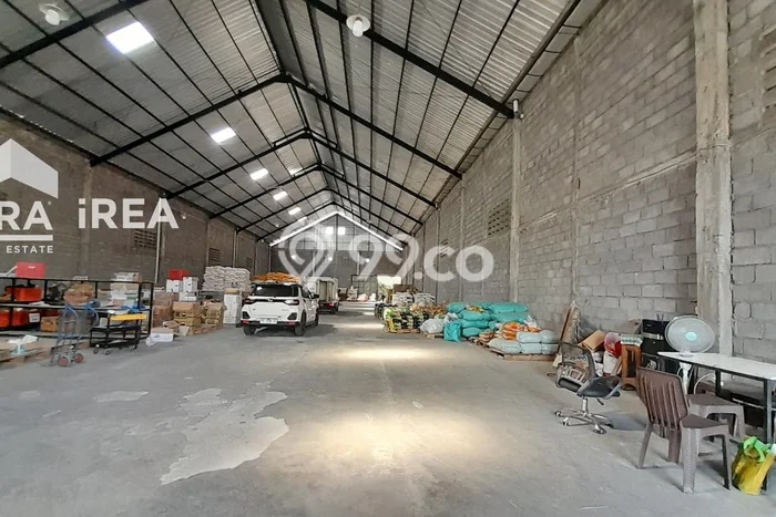 Gudang disewakan lokasi strategis Gatak Sukoharjo 1200m2 Gudang disewakan lokasi strategis Gatak Sukoharjo 1200m2