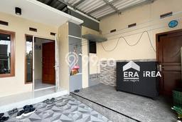 Rumah Minimalis Dijual di Gondangrejo 2 Kamar dengan Luas Tanah 70m2 Rumah Minimalis Dijual di Gondangrejo 2 Kamar dengan Luas Tanah 70m2