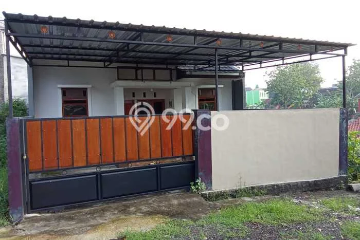 For Sale Hunian Rumah Nyaman 4 Kamar di Mojosongo, Surakarta For Sale Hunian Rumah Nyaman 4 Kamar di Mojosongo, Surakarta