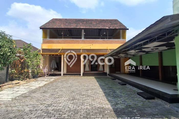 FOR SALE! Komersial di Depok Sleman, LT 626m2, LB 350m2 FOR SALE! Komersial di Depok Sleman, LT 626m2, LB 350m2