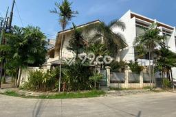 Dijual Rumah Premium dengan Fasilitas Sekitar Komplit di Kebayoran Baru, Jakarta Selatan Dijual Rumah Premium dengan Fasilitas Sekitar Komplit di Kebayoran Baru, Jakarta Selatan