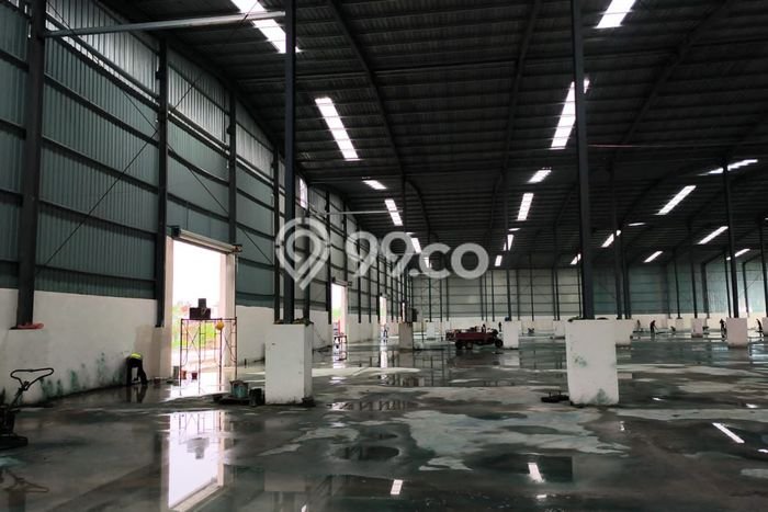 Gudang Komersial Disewakan di Sepatan Tangerang Luas 7200m2 Gudang Komersial Disewakan di Sepatan Tangerang Luas 7200m2