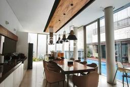 Hunian Mewah LB 1000m2 Siap Pakai Desain Elegan di Alam Sutera, Tangerang Hunian Mewah LB 1000m2 Siap Pakai Desain Elegan di Alam Sutera, Tangerang