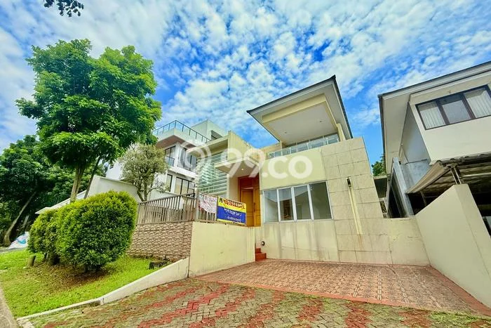 Rumah Luxury Modern Tanpa Renovasi di Sentul City Bogor Rumah Luxury Modern Tanpa Renovasi di Sentul City Bogor