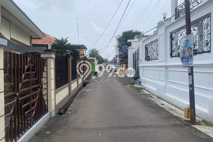 Rumah Modern Cantik 6 KT Bisa Langsung Pindah di Kesambi Rumah Modern Cantik 6 KT Bisa Langsung Pindah di Kesambi