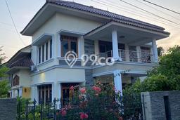 For Sale! Luxury House LT 490m2 Desain Elegan di Cirebon Kota For Sale! Luxury House LT 490m2 Desain Elegan di Cirebon Kota