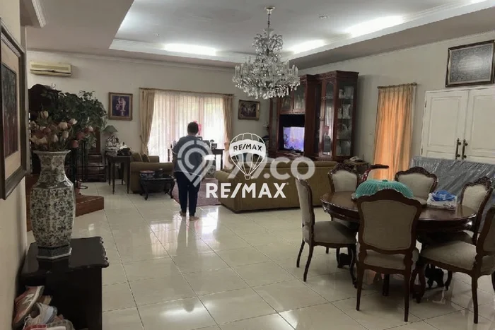 Siap Huni Hunian Elit 4 Kamar di Ciputat Dekat ke Mana Saja Siap Huni Hunian Elit 4 Kamar di Ciputat Dekat ke Mana Saja