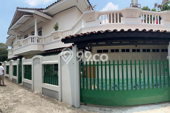 Dijual Rumah Premium dengan Fasilitas Sekitar Lengkap di Ciputat Timur, Tangerang Selatan Dijual Rumah Premium dengan Fasilitas Sekitar Lengkap di Ciputat Timur, Tangerang Selatan