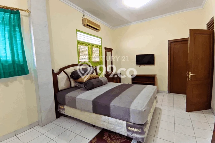 Rumah kawasan , Akses ke Fasilitas, 2 KM, Luas 955m2m² LB 300m2m² Rumah kawasan , Akses ke Fasilitas, 2 KM, Luas 955m2m² LB 300m2m²