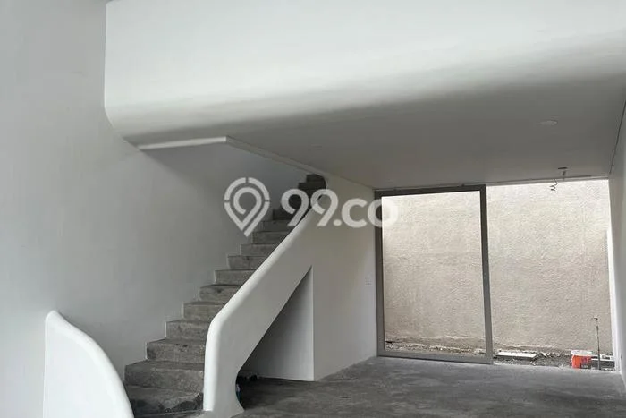 Ruko Disewakan Kawasan Pererenan, Luas 75m², Area Premium Ruko Disewakan Kawasan Pererenan, Luas 75m², Area Premium