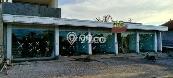 LOKASI STRATEGIS! Ruko For Rent Kawasan Kuta Selatan, Luas 120m², Kawasan Ramai LOKASI STRATEGIS! Ruko For Rent Kawasan Kuta Selatan, Luas 120m², Kawasan Ramai