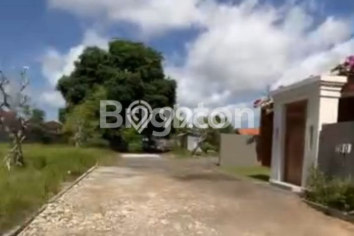Tanah Area Berkembang di Jimbaran, Luas 575m², Dekat ke Pusat Kota, Lingkungan Nyaman Tanah Area Berkembang di Jimbaran, Luas 575m², Dekat ke Pusat Kota, Lingkungan Nyaman
