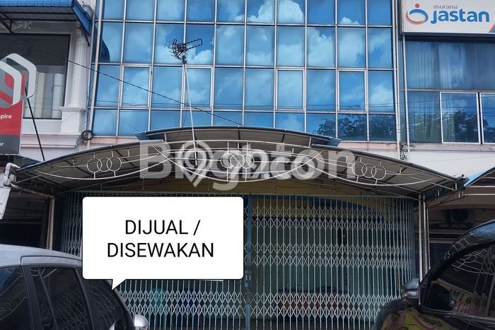 Unit Ruko Dijual di Pontianak Kota Pontianak Luas Bangunan 588m2 Unit Ruko Dijual di Pontianak Kota Pontianak Luas Bangunan 588m2