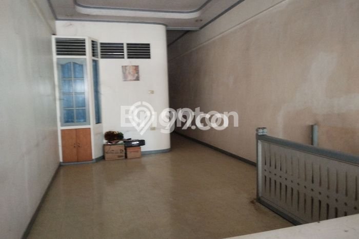 Unit Ruko Dijual di Pontianak Kota Pontianak Luas Tanah 79m2, Luas Bangunan 228m2 Unit Ruko Dijual di Pontianak Kota Pontianak Luas Tanah 79m2, Luas Bangunan 228m2