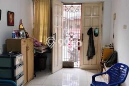 Rumah Luas Asri 3 KT Siap Pakai di Semanan Jakarta Barat Rumah Luas Asri 3 KT Siap Pakai di Semanan Jakarta Barat