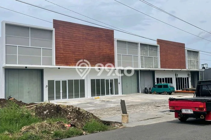 Ruko Dijual di Mijen LT 445m2, LB 230m2 untuk Investasi Ruko Dijual di Mijen LT 445m2, LB 230m2 untuk Investasi