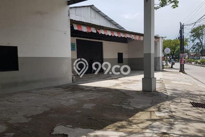 Unit Gudang Dijual di Pedurungan Semarang Luas Tanah 605m2, Luas Bangunan 420m2 Unit Gudang Dijual di Pedurungan Semarang Luas Tanah 605m2, Luas Bangunan 420m2