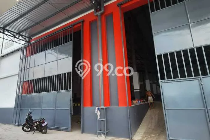 Gudang disewakan di Semarang Barat Semarang dengan luas bangunan 1800m2 Gudang disewakan di Semarang Barat Semarang dengan luas bangunan 1800m2