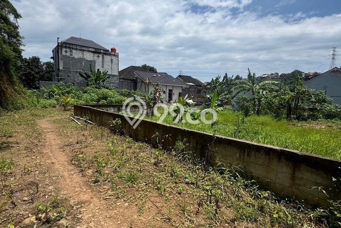 Tanah Siap Bangun Dijual di Semarang Punya Luas 300m2 Tanah Siap Bangun Dijual di Semarang Punya Luas 300m2