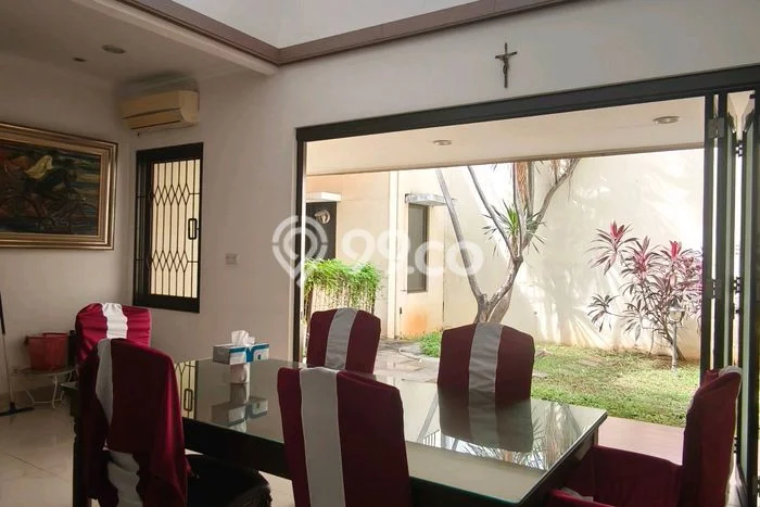 Hunian Mewah LB 329m2 Siap Pakai Desain Elegan di Summarecon Serpong, Tangerang Hunian Mewah LB 329m2 Siap Pakai Desain Elegan di Summarecon Serpong, Tangerang