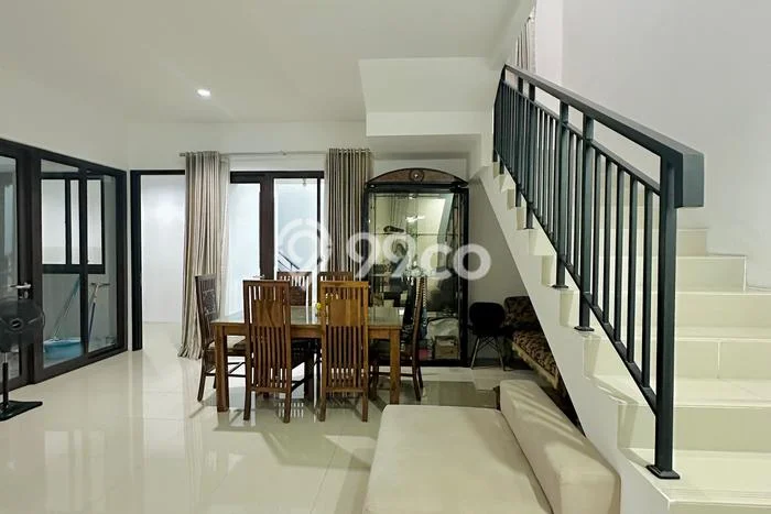 Jual Rumah Bagus Siap Huni LB 150m2 di Sawangan, Depok Jual Rumah Bagus Siap Huni LB 150m2 di Sawangan, Depok