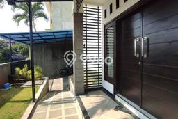 Dijual Rumah Premium dengan Fasilitas Sekitar Komplit di Semarang Barat, Semarang Dijual Rumah Premium dengan Fasilitas Sekitar Komplit di Semarang Barat, Semarang