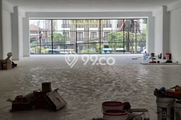 Disewakan Ruko di Kawasan Ramai Seminyak Luas 350m2 Disewakan Ruko di Kawasan Ramai Seminyak Luas 350m2