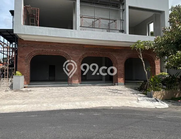 FOR RENT! Ruko di Tibubeneng Cocok untuk Bisnis 344m2 FOR RENT! Ruko di Tibubeneng Cocok untuk Bisnis 344m2