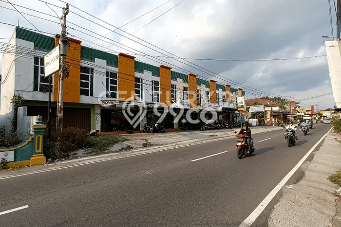 FOR SALE! Ruko di Ngaglik Sleman, LT 92m2, LB 74m2 FOR SALE! Ruko di Ngaglik Sleman, LT 92m2, LB 74m2