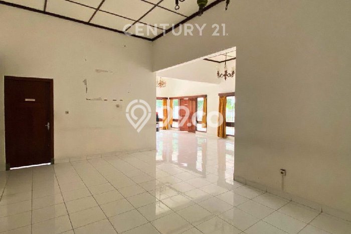 Disewakan Rumah Strategis LT 800m2 / LB 600m2 di Pakubuwono, Jakarta Selatan Disewakan Rumah Strategis LT 800m2 / LB 600m2 di Pakubuwono, Jakarta Selatan