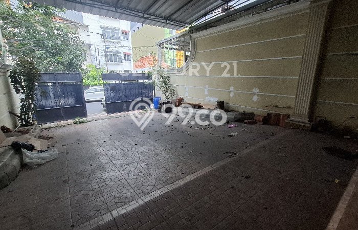 Disewakan! Rumah 2 Kamar Tidur &
1 Kamar Mandi di Tamansari, Jakarta Barat Disewakan! Rumah 2 Kamar Tidur &
1 Kamar Mandi di Tamansari, Jakarta Barat